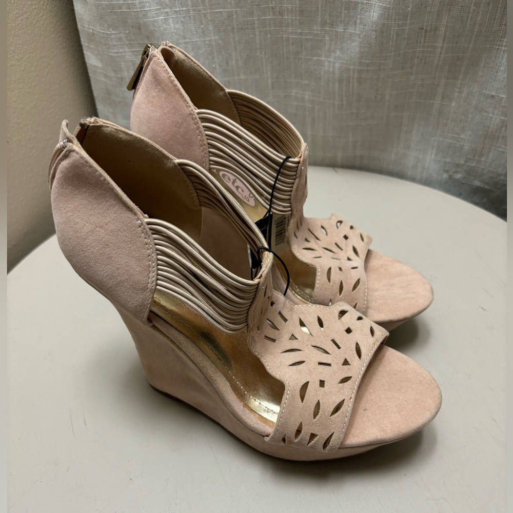 Rue 21 wedge open toe shoes